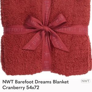 Barefoot Dreams Throw NWT
